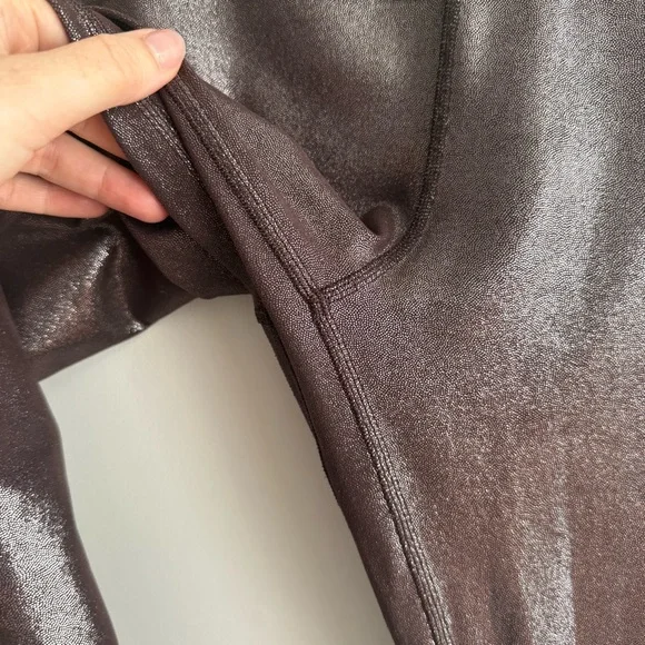 Lululemon Align High Rise Crop - Picture 5 of 9